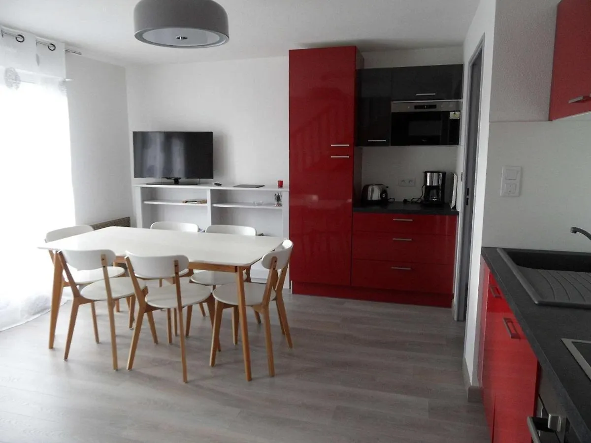 REF 122 Appartement 4 pièces avec piscine et terrain de tennis Arzon 0*,